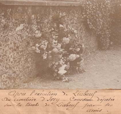 Couronne de fleurs pour Liabeuf